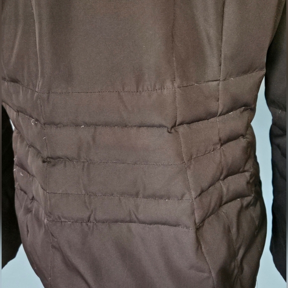 Calvin Klein women’s brown puffer jacket. Two front zip pockets. Size la… - Picture 7 of 15